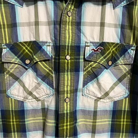 HOLLISTER Plaid Button Down Shirt - Picture 3 of 6